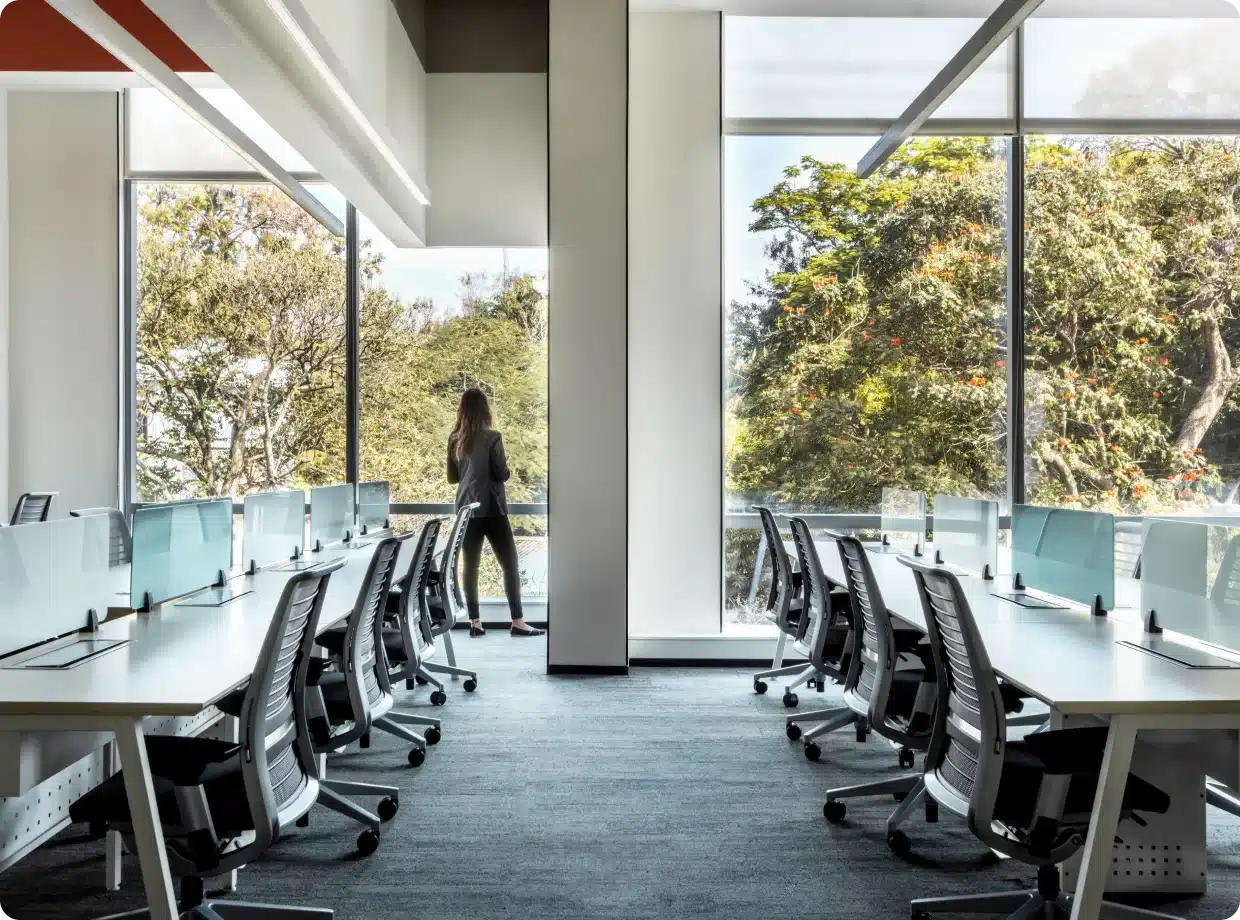 dlf techpark sector 143a noida table spaces